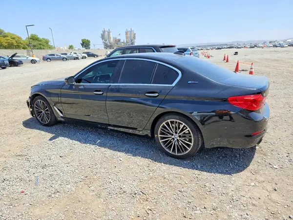 WBAJA9C58JB251302 2018 BMW 5ER - Image 2