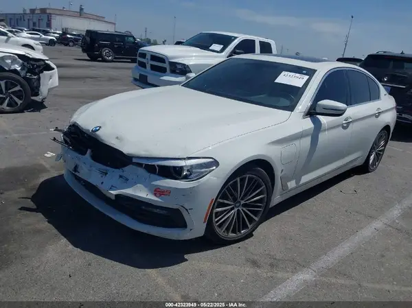 WBAJA9C58JB252868 2018 BMW 5ER - Image 2