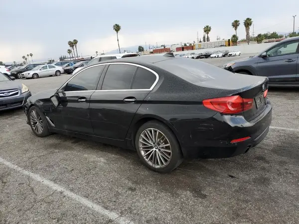 WBAJA9C58JB252952 2018 BMW 5ER - Image 2