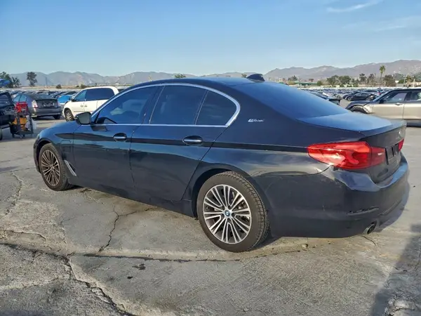 WBAJA9C59JB032879 2018 BMW 5ER - Image 2