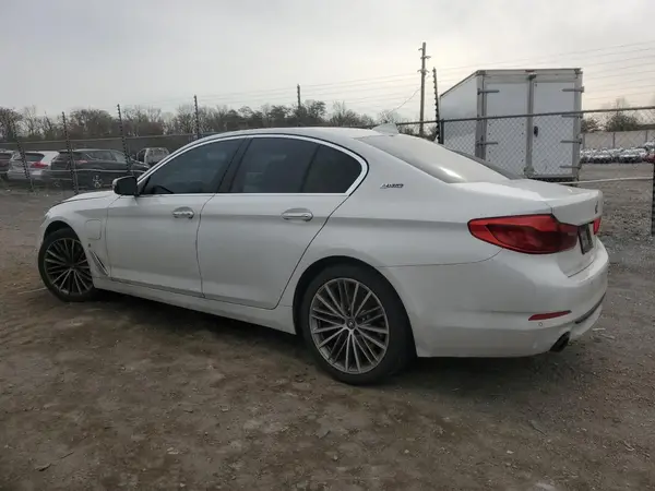 WBAJA9C59JB033580 2018 BMW 5ER - Image 2