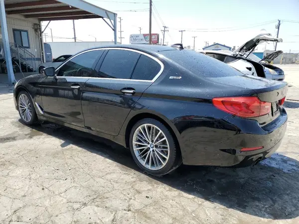 WBAJA9C59JB252958 2018 BMW 5ER - Image 2