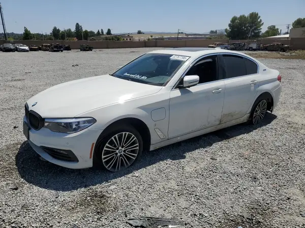 WBAJA9C59JB253270 2018 BMW 5ER - Image 1