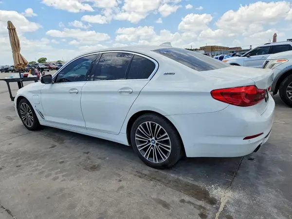 WBAJA9C59JB253480 2018 BMW 5ER - Image 2