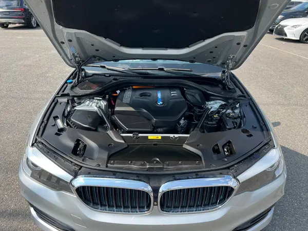 WBAJA9C59JG623166 2018 BMW 5ER - Image 8