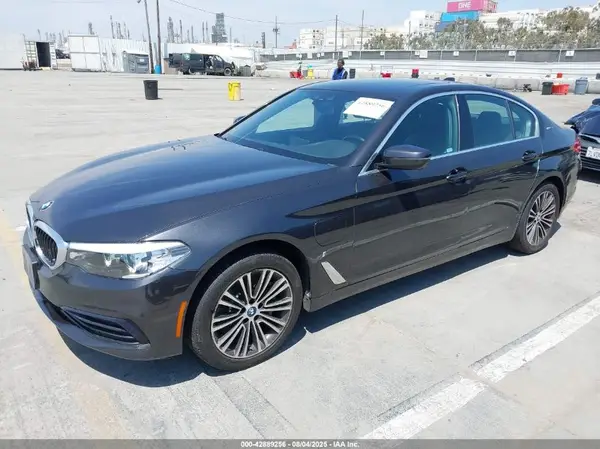 WBAJA9C59KB253996 2019 BMW 5ER - Image 2