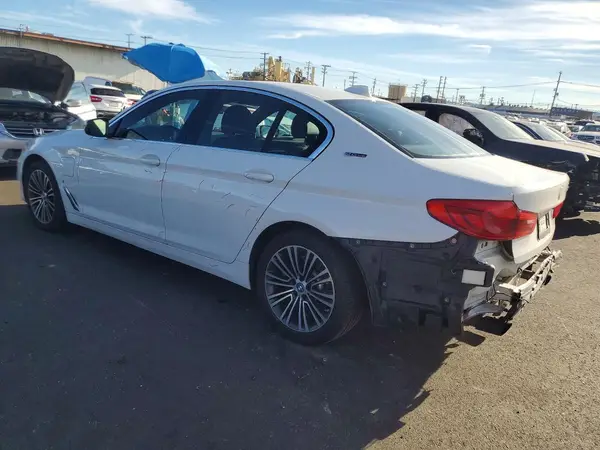 WBAJA9C59KB389397 2019 BMW 5ER - Image 2