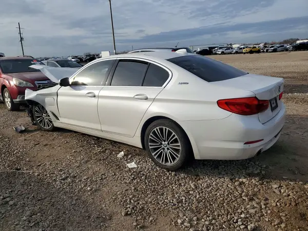 WBAJA9C59KB389769 2019 BMW 5ER - Image 2