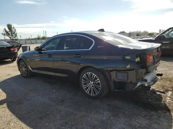 WBAJA9C59KB393112 2019 BMW 5ER - Image 2