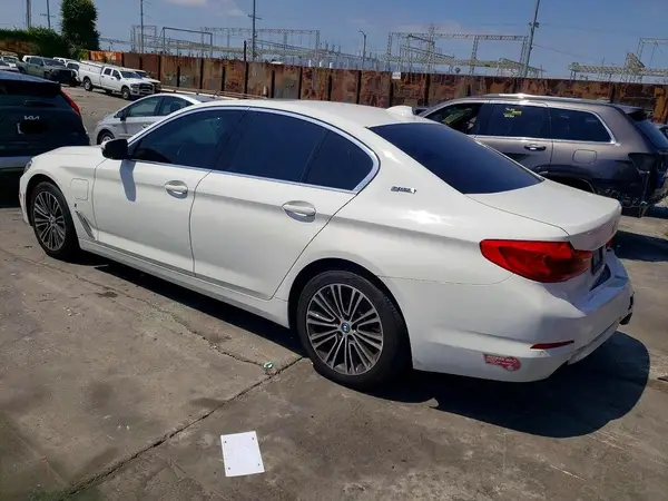 WBAJA9C59KB393398 2019 BMW 5ER - Image 2