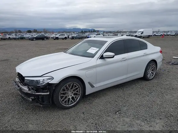 WBAJA9C5XJB034379 2018 BMW 5ER - Image 2