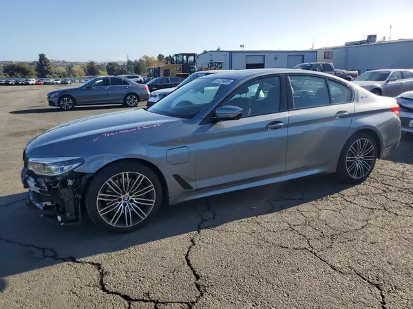 WBAJA9C5XKB393054 2019 BMW 5ER - Image 1