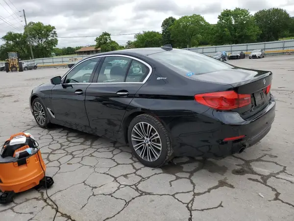 WBAJB1C50JB374462 2018 BMW 5ER - Image 2