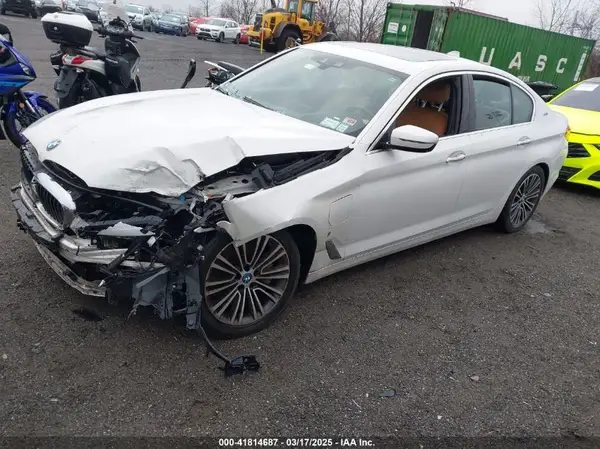WBAJB1C50JG624043 2018 BMW 5ER - Image 2