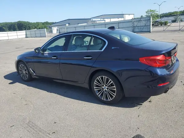 WBAJB1C51JB083954 2018 BMW 5ER - Image 2