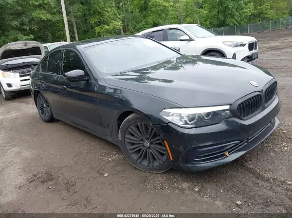 WBAJB1C51KB375850 2019 BMW 5ER - Image 1