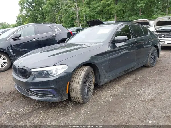 WBAJB1C51KB375850 2019 BMW 5ER - Image 2