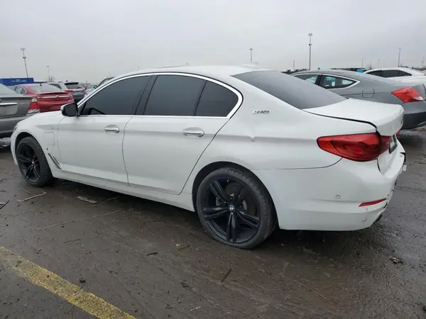 WBAJB1C52JB084725 2018 BMW 5ER - Image 2