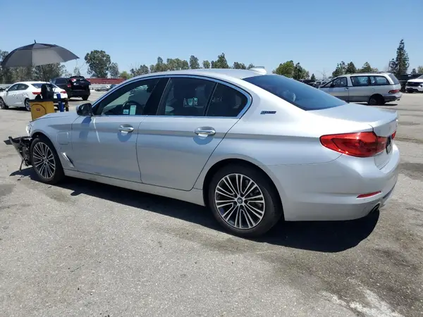 WBAJB1C52JB374544 2018 BMW 5ER - Image 2