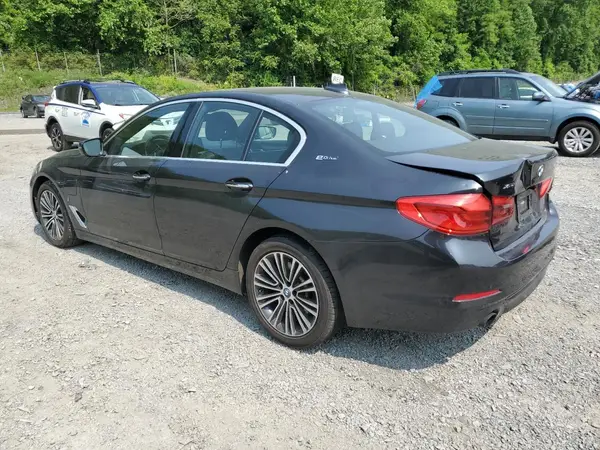 WBAJB1C52JG623900 2018 BMW 5ER - Image 2