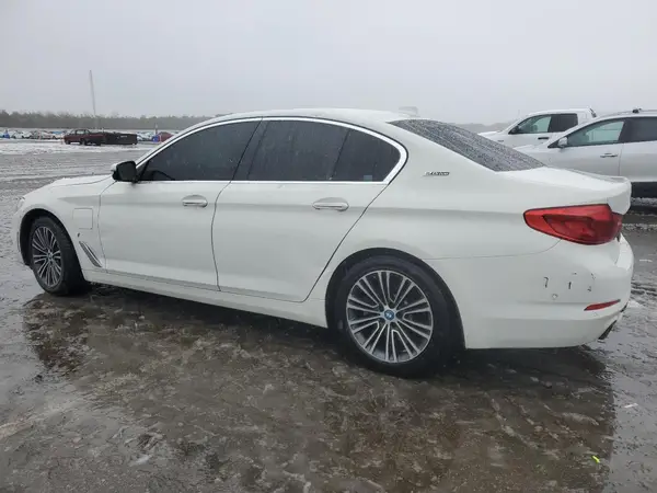 WBAJB1C52JG623976 2018 BMW 5ER - Image 2