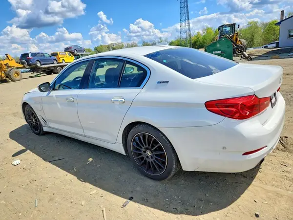 WBAJB1C53JB084961 2018 BMW 5ER - Image 2