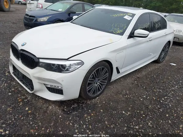 WBAJB1C53JB085138 2018 BMW 5ER - Image 2