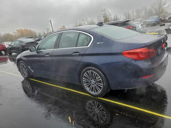 WBAJB1C54JB083737 2018 BMW 5ER - Image 2