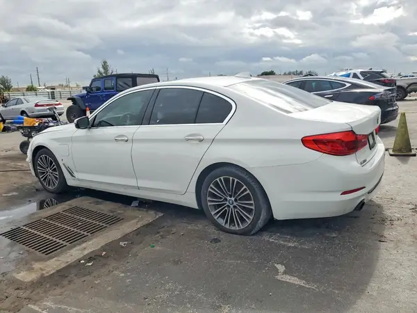WBAJB1C54JB374870 2018 BMW 5ER - Image 2