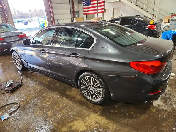 WBAJB1C54KB375423 2019 BMW 5ER - Image 2