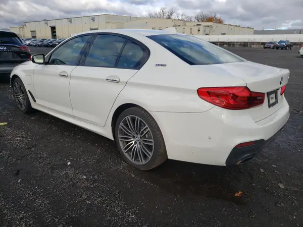 WBAJB1C56JB374238 2018 BMW 5ER - Image 2