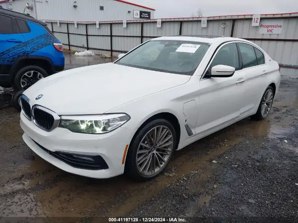 WBAJB1C57JB085658 2018 BMW 5ER - Image 2