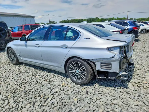 WBAJB1C57JB374393 2018 BMW 5ER - Image 2
