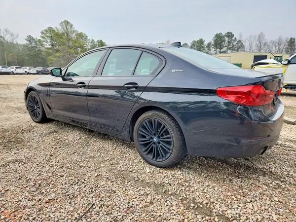WBAJB1C57JB374569 2018 BMW 5ER - Image 2