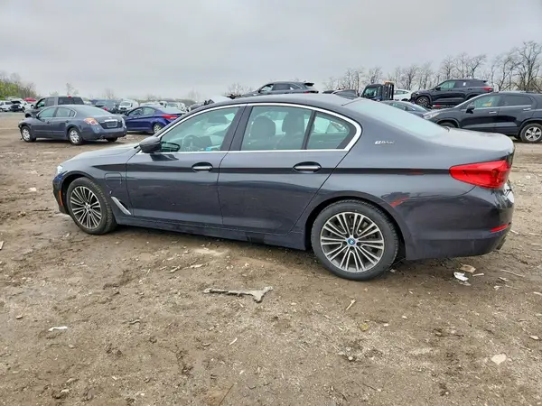 WBAJB1C58JB084065 2018 BMW 5ER - Image 2
