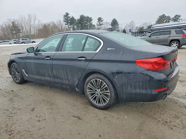WBAJB1C5XJB083886 2018 BMW 5ER - Image 2
