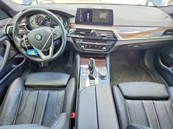 WBAJB1C5XJB084150 2018 BMW 5ER - Image 8