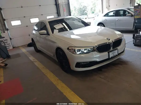 WBAJB1C5XJB084908 2018 BMW 5ER - Image 1
