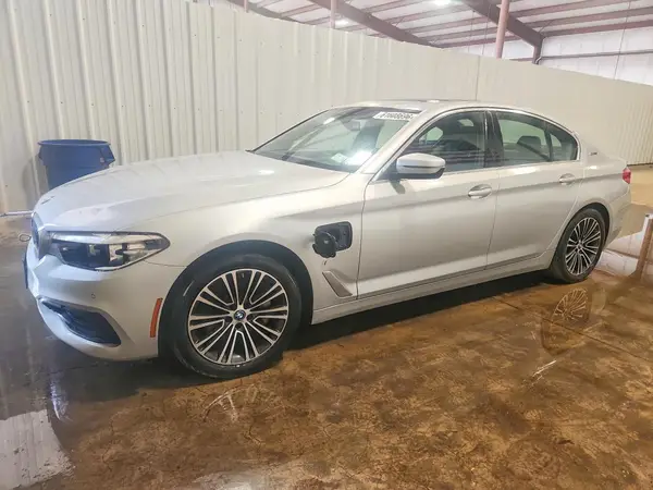 WBAJB1C5XKB376270 2019 BMW 5ER - Image 1