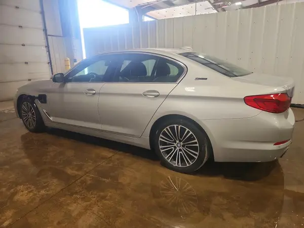 WBAJB1C5XKB376270 2019 BMW 5ER - Image 2