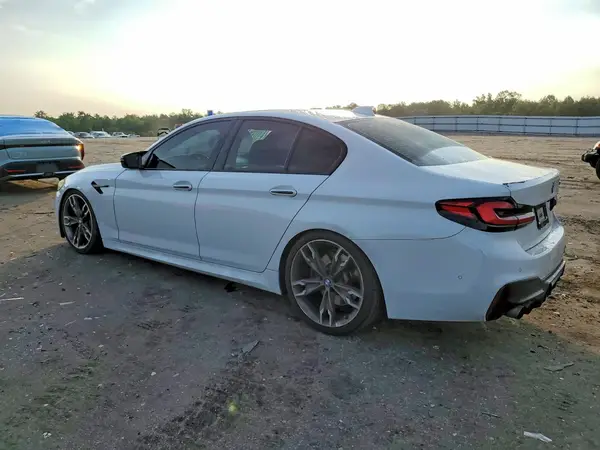 WBAJB9C50JB286378 2018 BMW M5 - Image 2