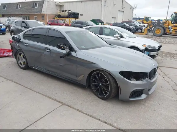 WBAJB9C50JB287272 2018 BMW 5ER - Image 1