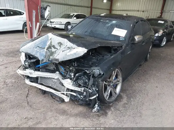 WBAJB9C51JB035949 2018 BMW 5ER - Image 2