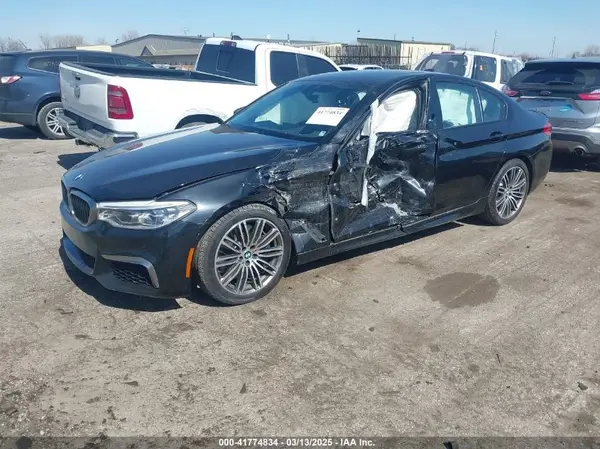 WBAJB9C51KB464879 2019 BMW 5ER - Image 2