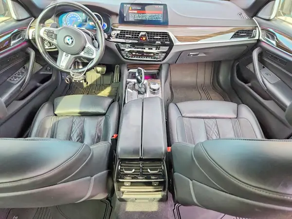 WBAJB9C52JB036933 2018 BMW M5 - Image 8