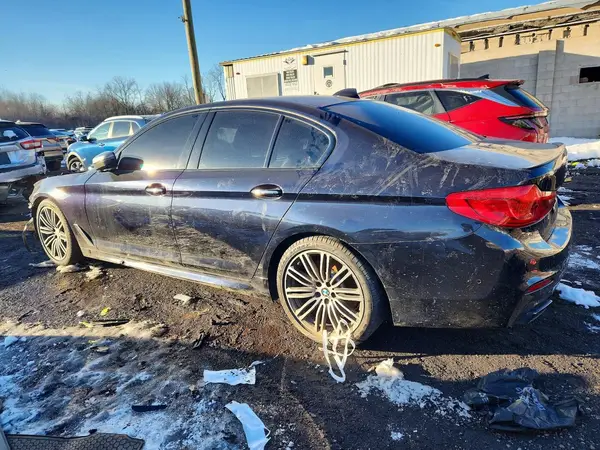 WBAJB9C53JB035399 2018 BMW M5 - Image 2
