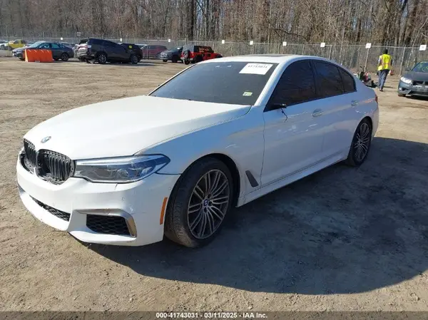 WBAJB9C53JB036097 2018 BMW 5ER - Image 2