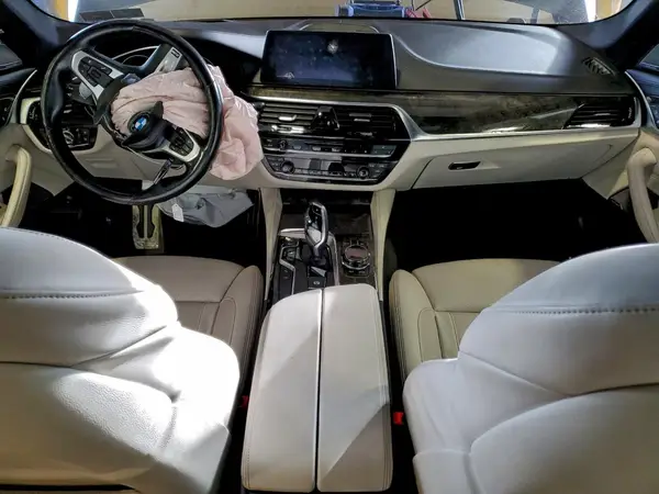 WBAJB9C53JB036889 2018 BMW 5ER - Image 8