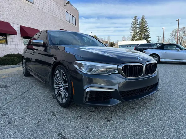 WBAJB9C53JB049688 2018 BMW M5 - Image 1