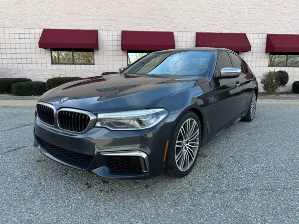 WBAJB9C53JB049688 2018 BMW M5 - Image 2
